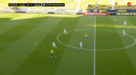 梦幻联动！齐达内晒与樊振东打乒乓球照片