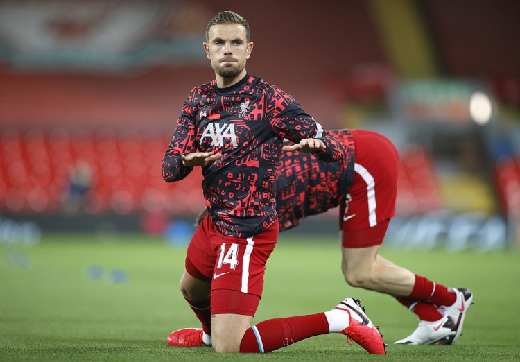 克罗斯：皇马与曼城都缺乏中场控制力；英超球队客场表现下滑（克罗斯称皇马、曼城中场控制不足，英超球队客场成绩走低）