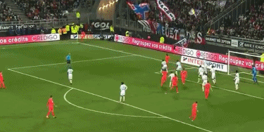 欧洲豪门公布新球场效果图，造型震撼