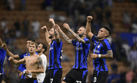 记者：艾纳维和科内排除韧带损伤，力争参加与那不勒斯榜首战（记者：艾纳维、科内确认无韧带伤，力争出战那不勒斯榜首对决）