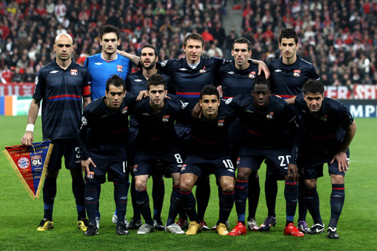 吉尔摩社媒晒照：手术成功，康复之路开始（吉尔摩社媒晒照报平安：手术顺利，康复启程）