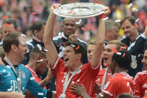 BLG官方：与中单选手Knight续约至2027年（BLG官宣：中单Knight续约至2027年）