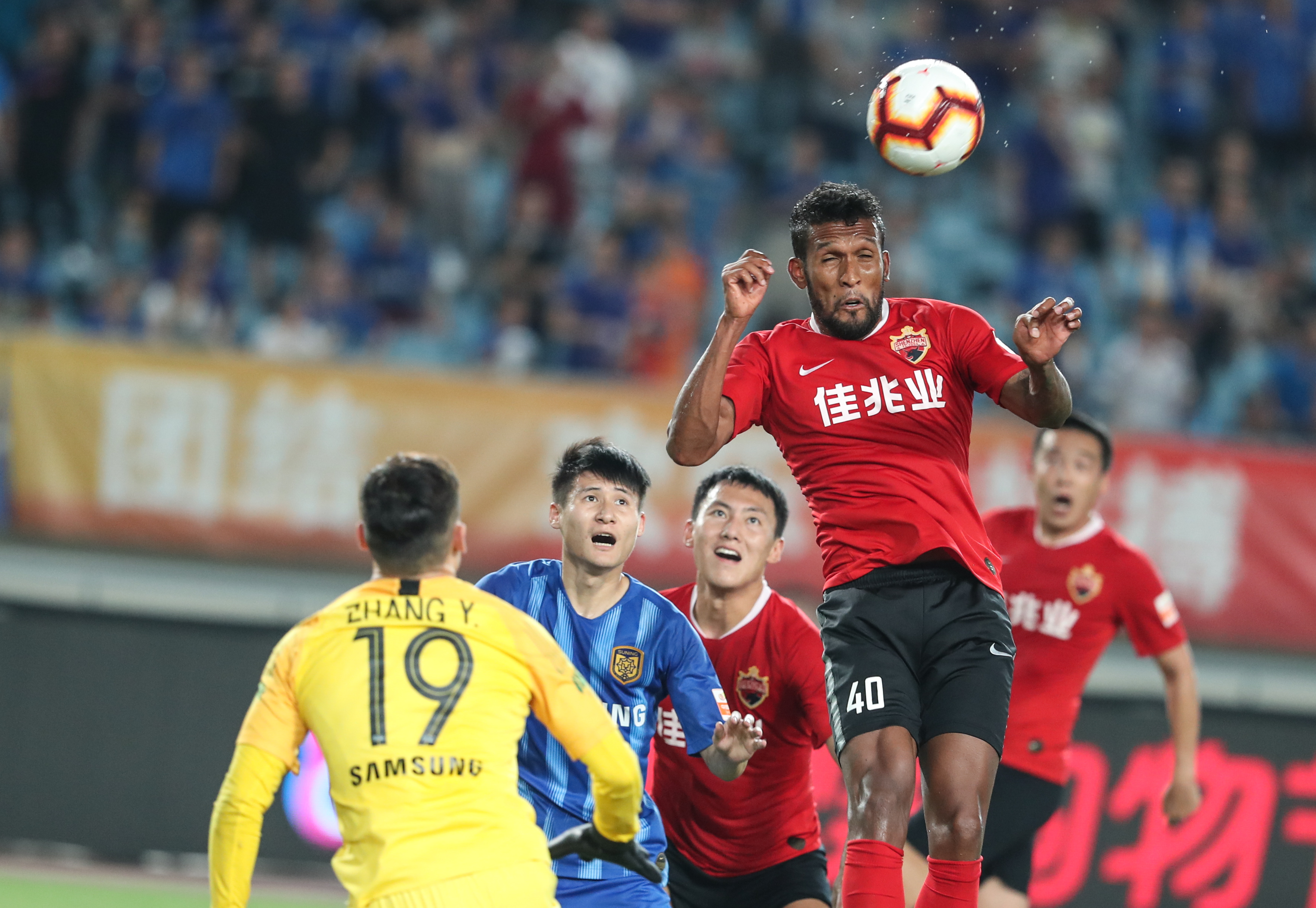 时隔两月破荒，“梅开二度”的霍伊伦还需枪口更稳（时隔两月再破门，梅开二度的霍伊伦仍需提升终结稳定性）