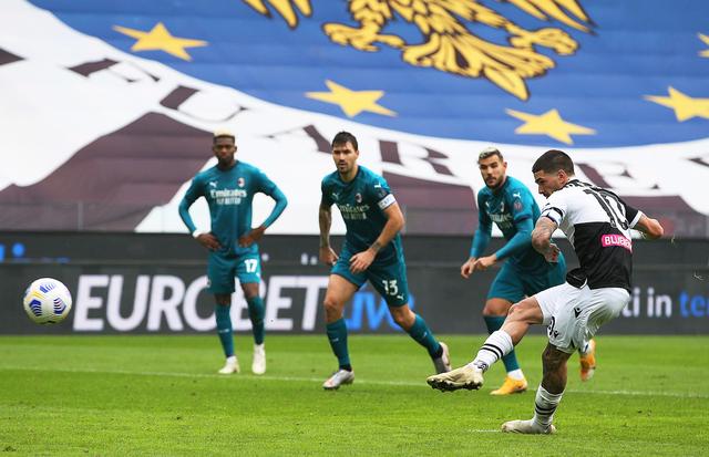 美职联半场：阿连德造奥坎波乌龙，迈阿密国际暂1-0温哥华（半场战报：阿连德逼出奥坎波乌龙，迈阿密国际暂以1-0领先温哥华）