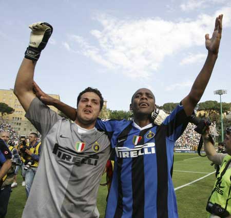 基米希：卡尔？能在拜仁表现出色并成为首发理应入选国家队（基米希：卡尔若在拜仁成为主力并发挥出色，应获国家队征召）