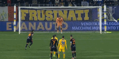 国米球迷对点球非常生气？索博：去生裁判的气，别生我的（点球引发国米球迷不满？索博：该冲裁判发火，别冲我）