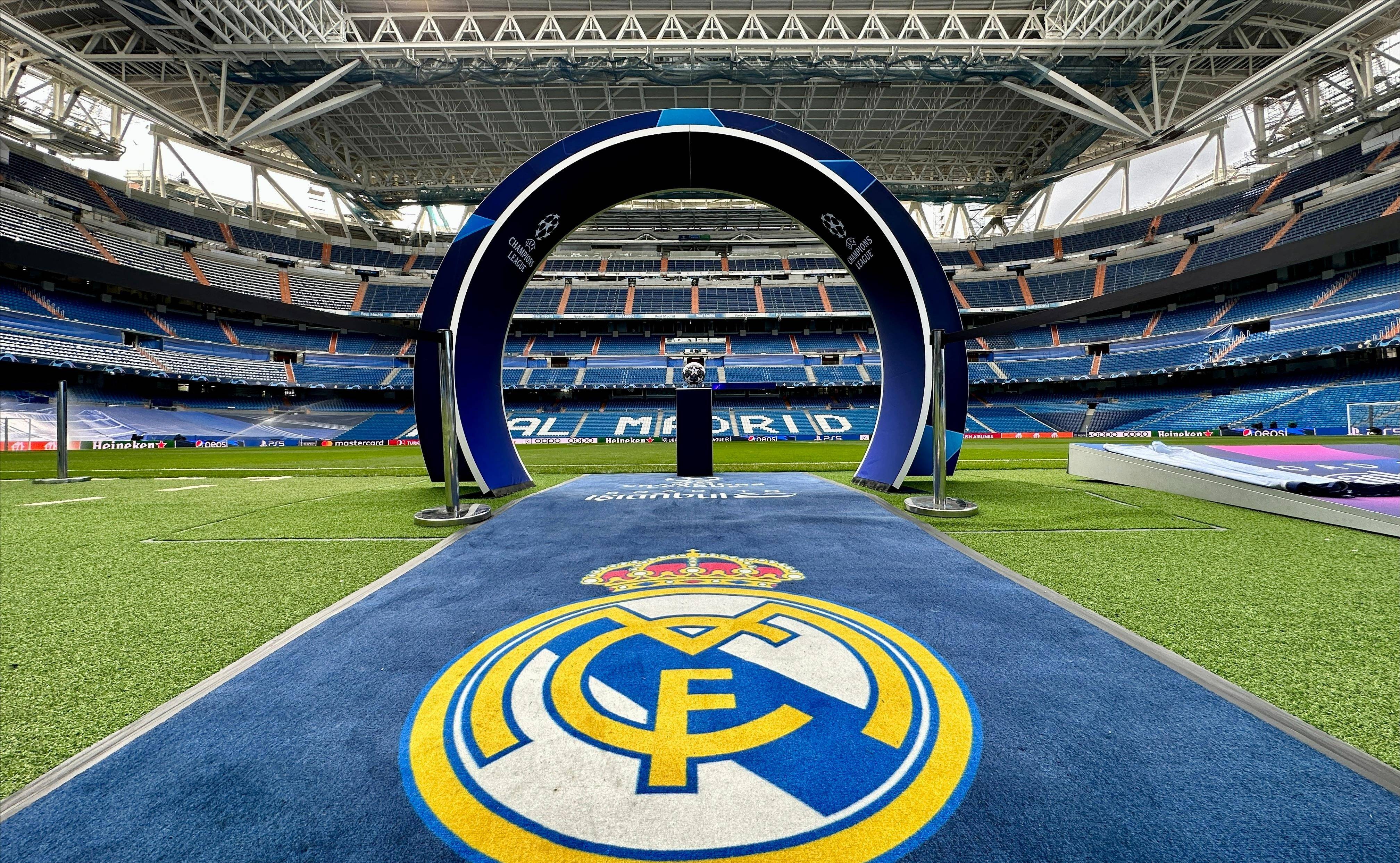 掘金约基奇三双末节爆发（掘金核心约基奇砍三双 末节火力全开）