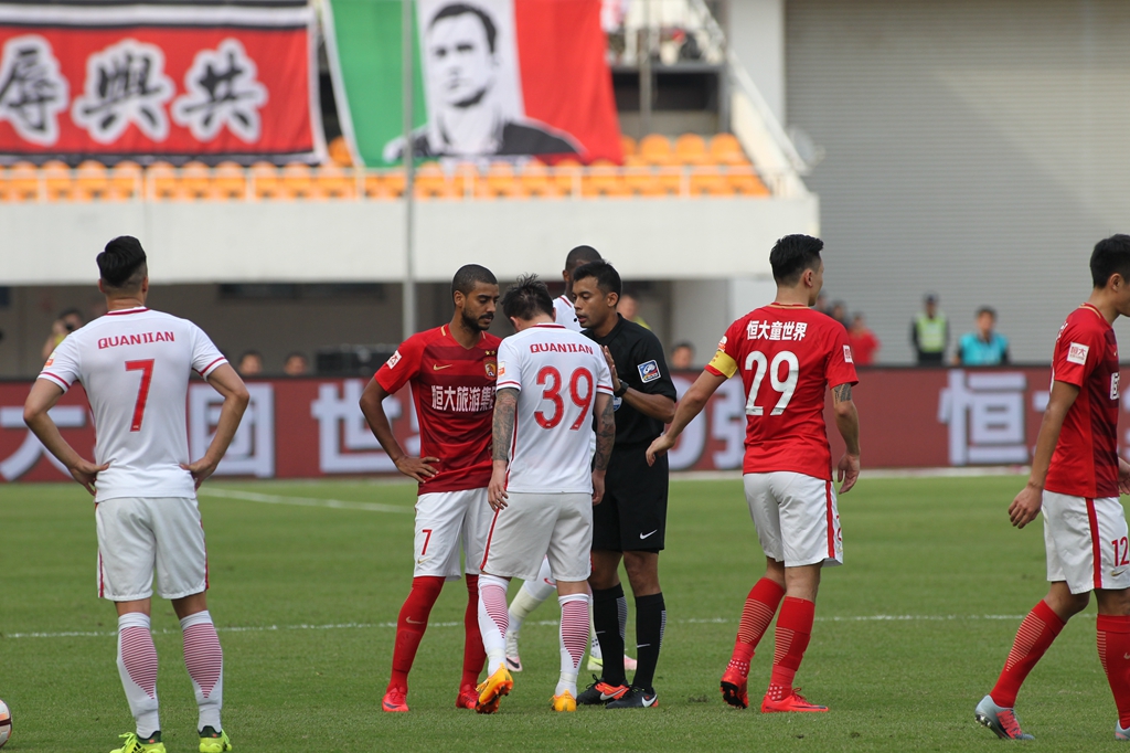 每体：拉波尔塔的前岳父去世，享年101岁（每体报道：拉波尔塔前岳父离世，终年101岁）